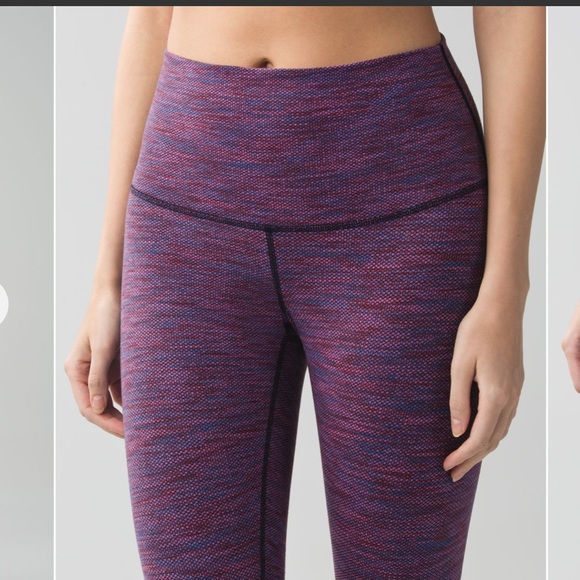 Lululemon Wunder Under Crop II (Roll Down) - Picture 9 of 11